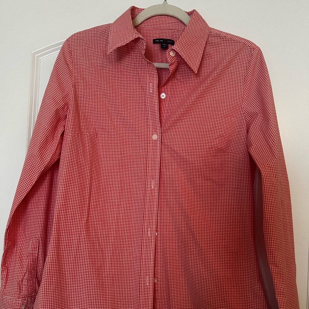Brand new gap stretch, Oxford shirt! Vibrant, orange color🧡